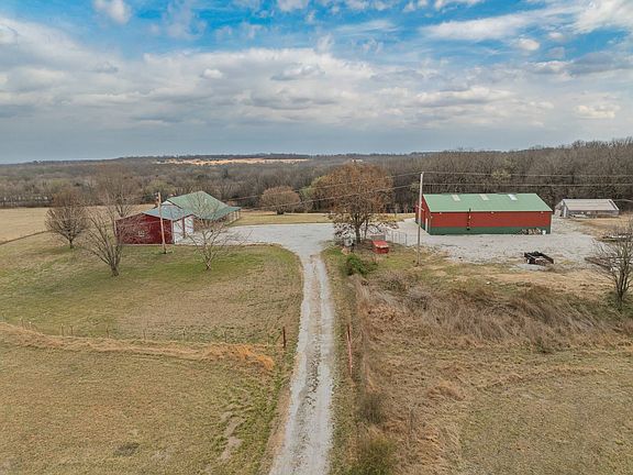 2nd image of 432759 E 290th Rd