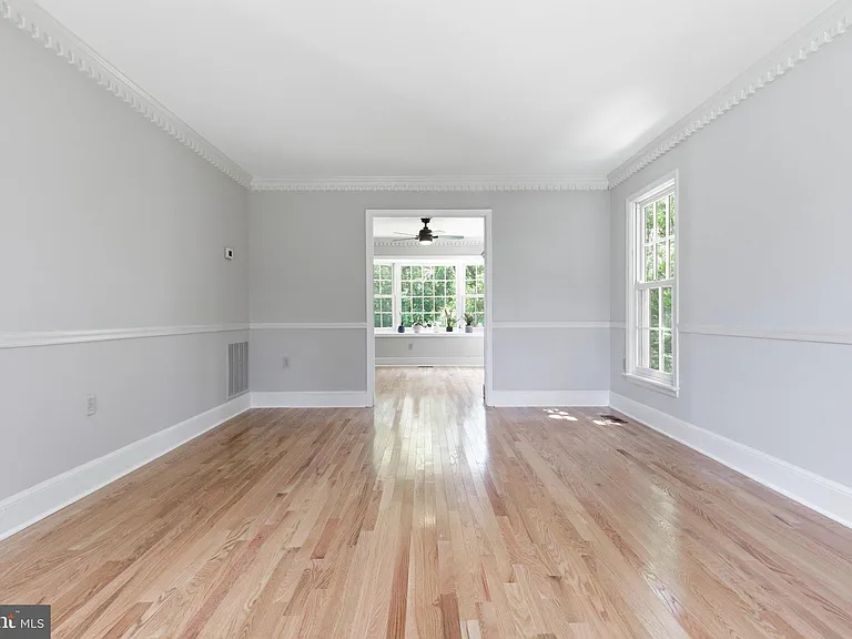 6817 Jeremiah Ct — Photo 7