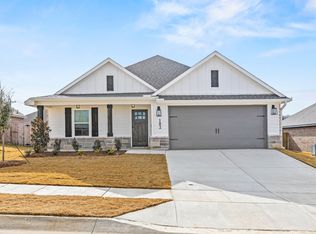 102 Maverick Trl, Valley View, TX 76272