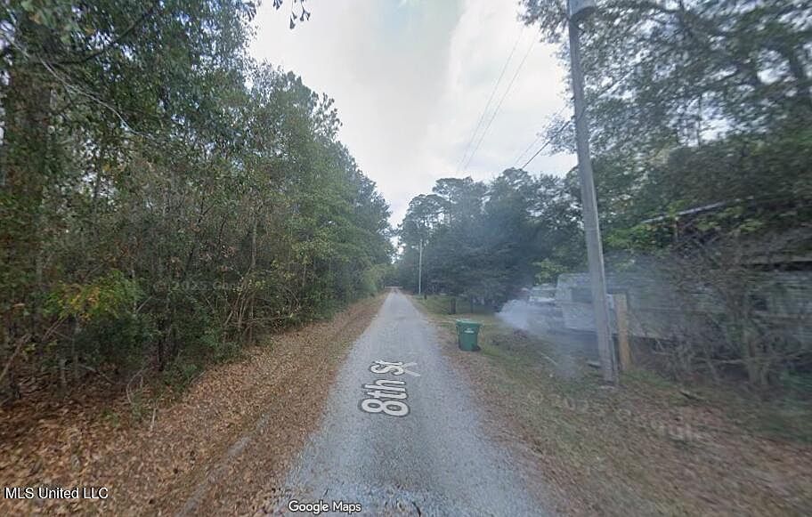 2nd image of 0 8th St