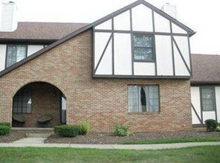 6708 Hills And Dales Rd NW, Canton, OH 44708