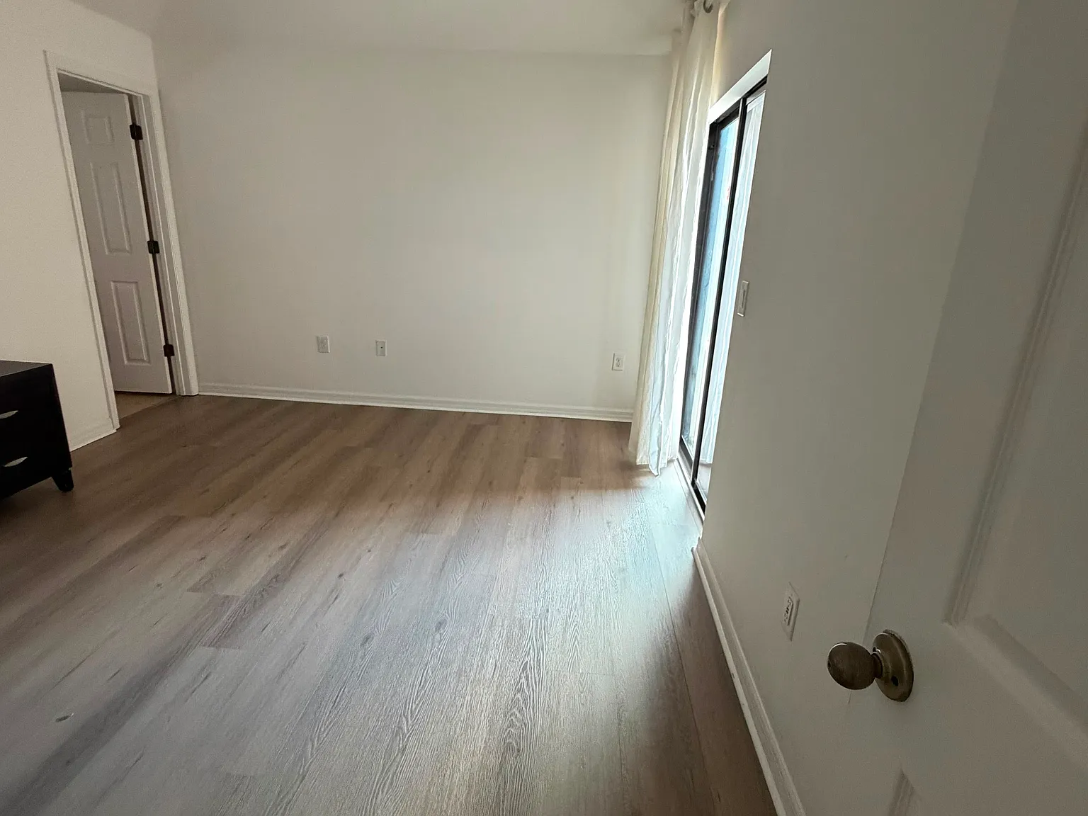 4 bed, 1556 sqft, $2,500 — Photo 3