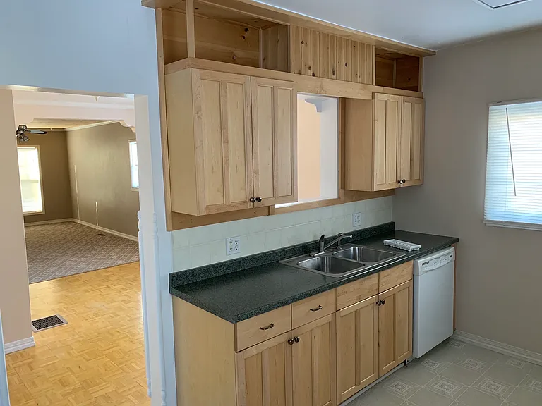228 Aspen Ave SE — Photo 15