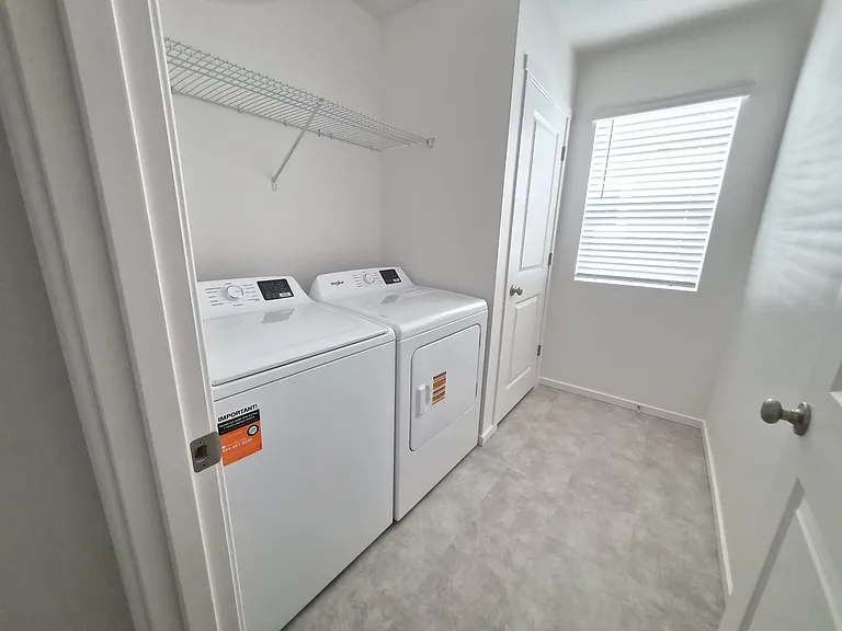 209 Cremini Loop SE — Photo 9