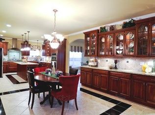 12521 S Shenandoah Trl, Plainfield, IL 60585