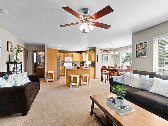 5th image of 14904 E Alki Ln