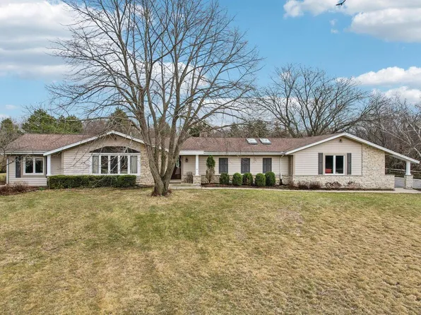 W338S4370 Drumlin DRIVE, Dousman, WI 53118