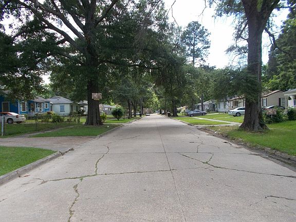 5th image of 2716 Mimosa Ave