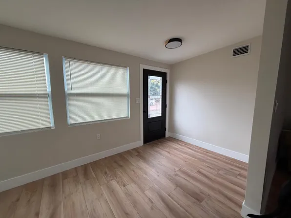 4301 2nd Ave S, Saint Petersburg, FL 33711