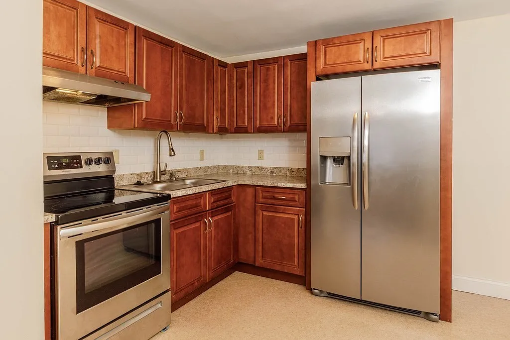 2 bed, 681 sqft, $1,500 — Photo 1