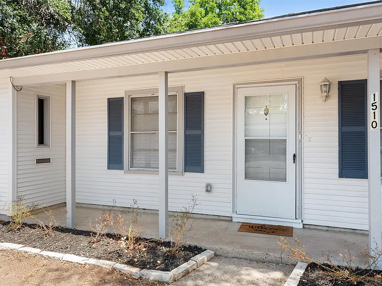 1510 Afton St — Photo 23