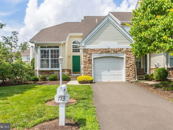 713 Harrowgate Ln, New Hope, PA 18938