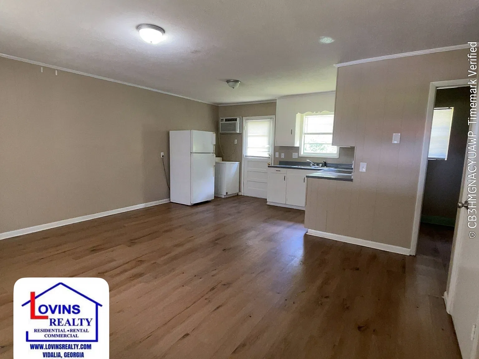 Hart - 300-302 Nita Dr. - 302 A — Photo 2