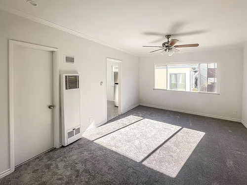 923 9th St #9 Photo 1