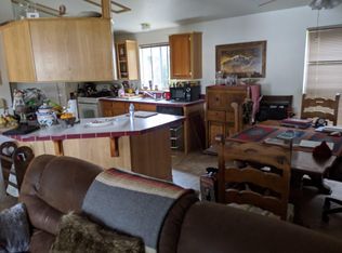 122 El Conejo Dr, Ojai, CA 93023