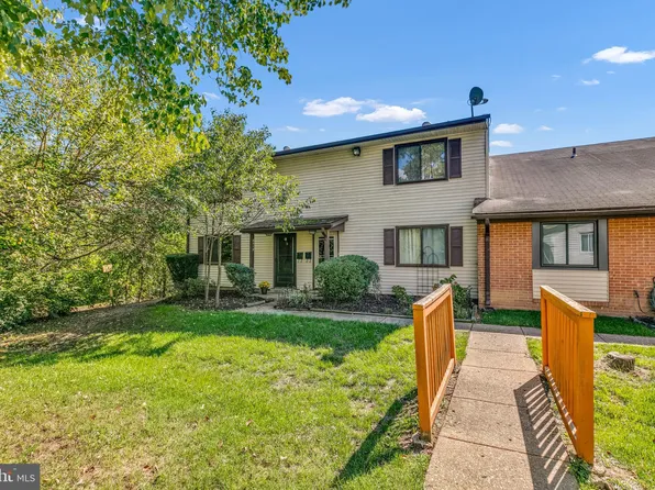 8415 Orinda Ct #272, Alexandria, VA 22309