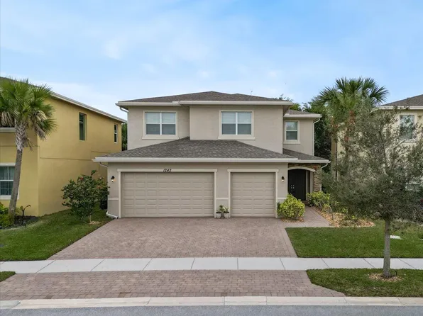 1242 NW Leonardo Circle, Port St Lucie, FL 34986