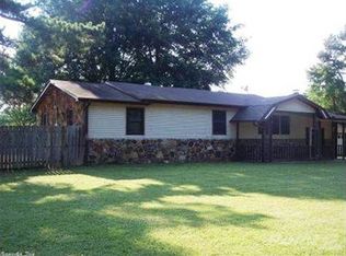 801 N Apple Rd, Beebe, AR 72012