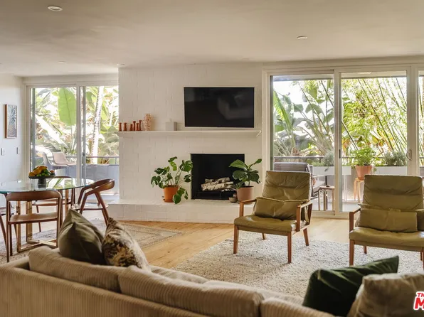 8401 Fountain Ave APT 4, West Hollywood, CA 90069