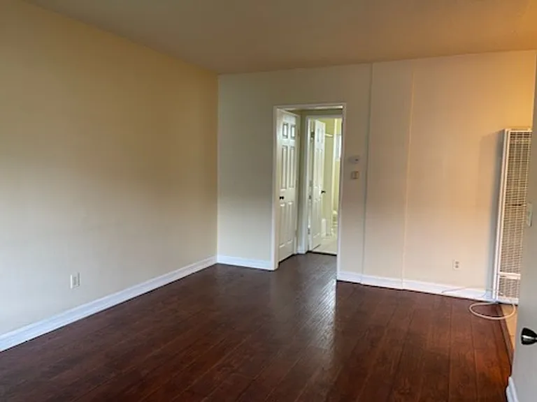 1316 W Valencia Dr — Photo 17