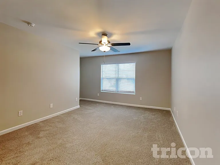 4118 Lindbergh Way — Photo 8