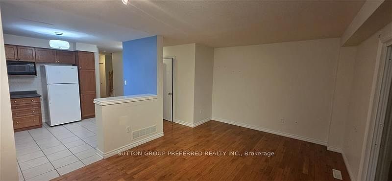 London Townhouse for rent - 3 Bedrooms — photo 2
