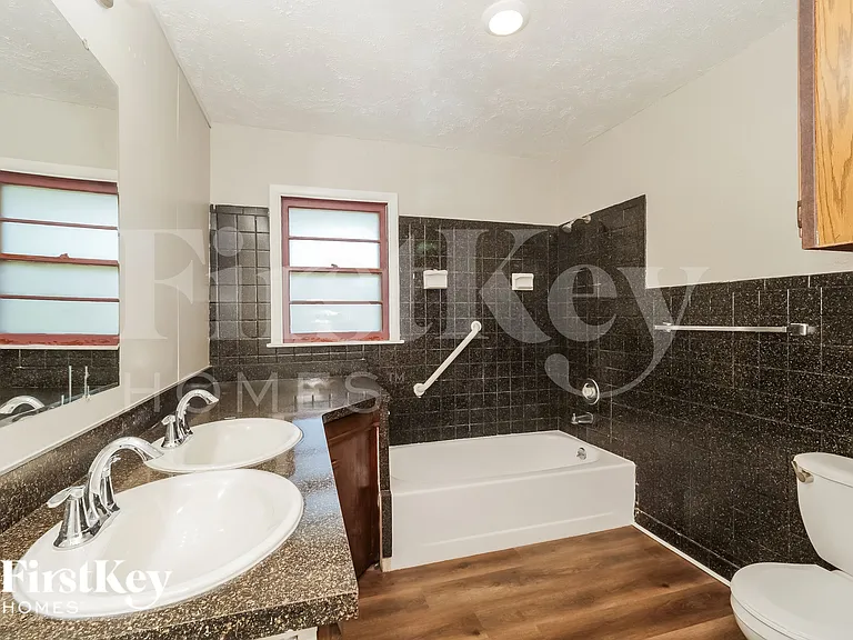 10817 E 19th Ter S — Photo 13