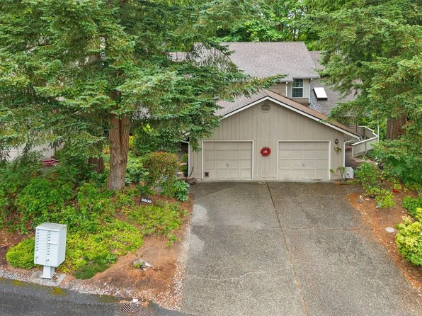 8609 137th Avenue NE, Redmond, WA 98052