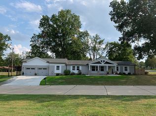 10566 Tamara Dr, Saint Louis, MO 63128