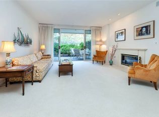 100 Deer Valley Rd, San Rafael, CA 94903