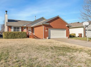 815 S Lindberg Cir, Wichita, KS 67207