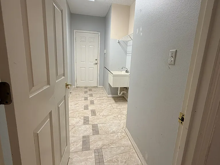 32550 Lakeshore Dr — Photo 11