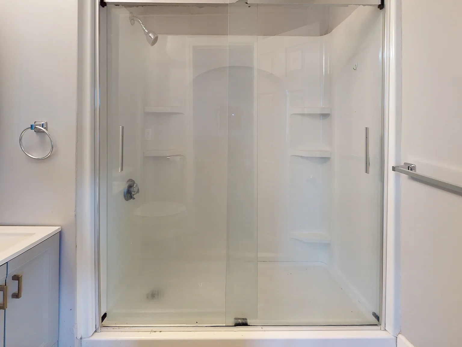 3 bed, $3,350 — Photo 3