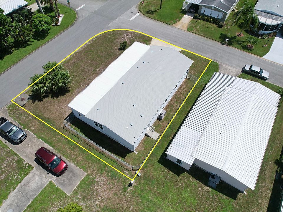 1st image of 633 Oleander Circle