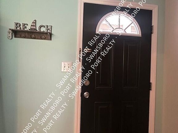 2nd image of 601 Peletier Loop Rd #E27