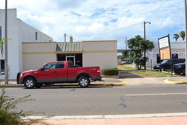 1st image of 312 W University Dr