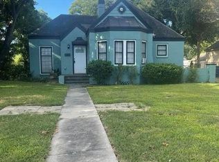 107 8th Ave N, Texas City, TX 77590