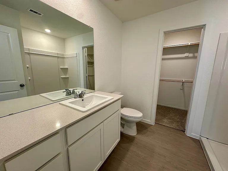 13310 Rayhill Dr — Photo 22