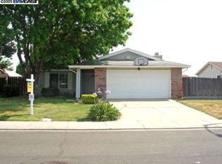 180 E Yosemite Dr, Tracy, CA 95376