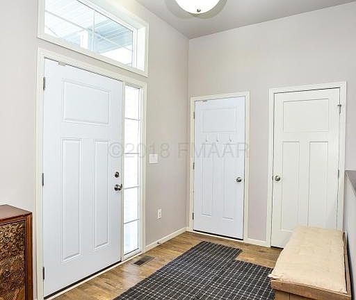 4th image of 509 13th Ave NW