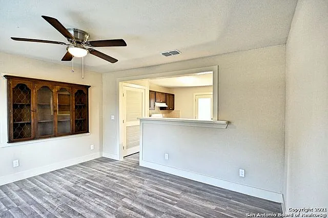 2 bed, 2.0 bath, 2526 sqft, $1,425 — Photo 4