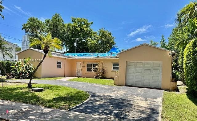 1st image of 226 Fluvia Ave