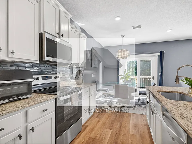 6076 Rutherford Loop — Photo 9