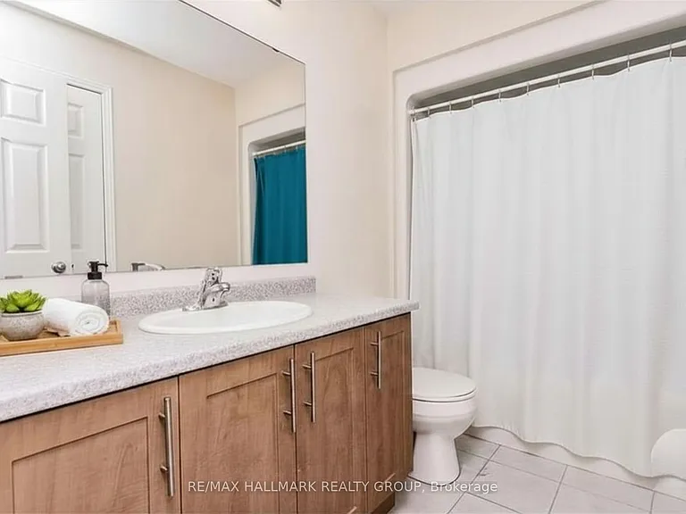 565 Pepperville Cres — Photo 15