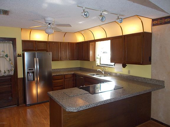 5th image of 3086 S Deer Ave