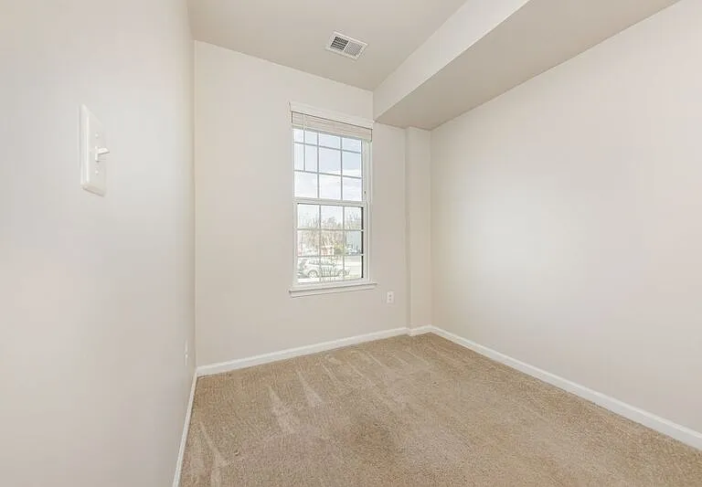 1208 Alum Spring Rd — Photo 16