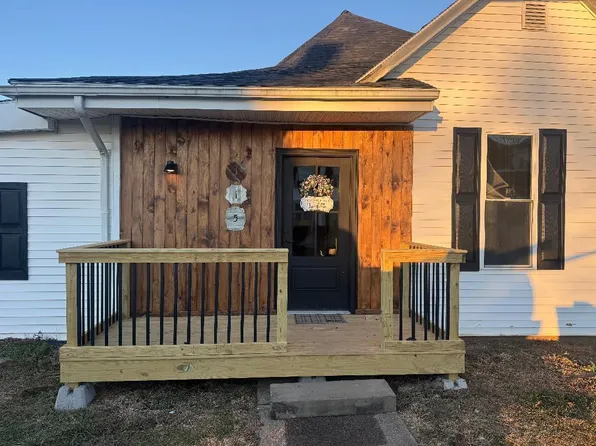 115 Woodward Ave, Brooksville, KY 41004