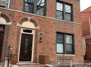 23-77 28th St #2F, Astoria, NY 11105