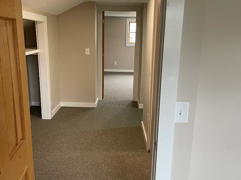 6205 US Route 100 — Photo 13