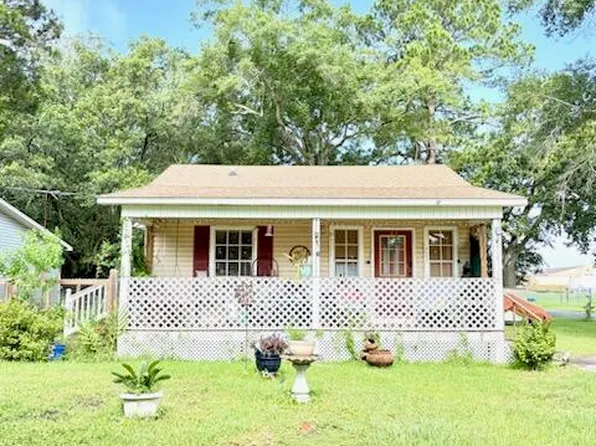 2411 11th St, Pascagoula, MS 39567
